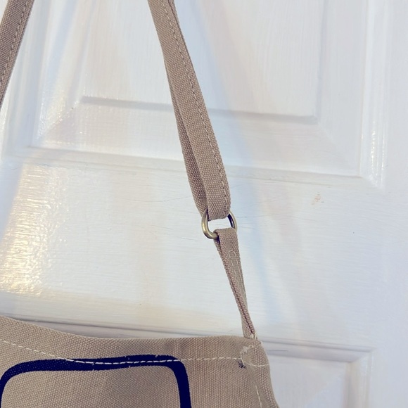 NWOT Buc-ee's Apron - Big Face Logo Tan Chef’s Grilling Apron - Picture 5 of 6